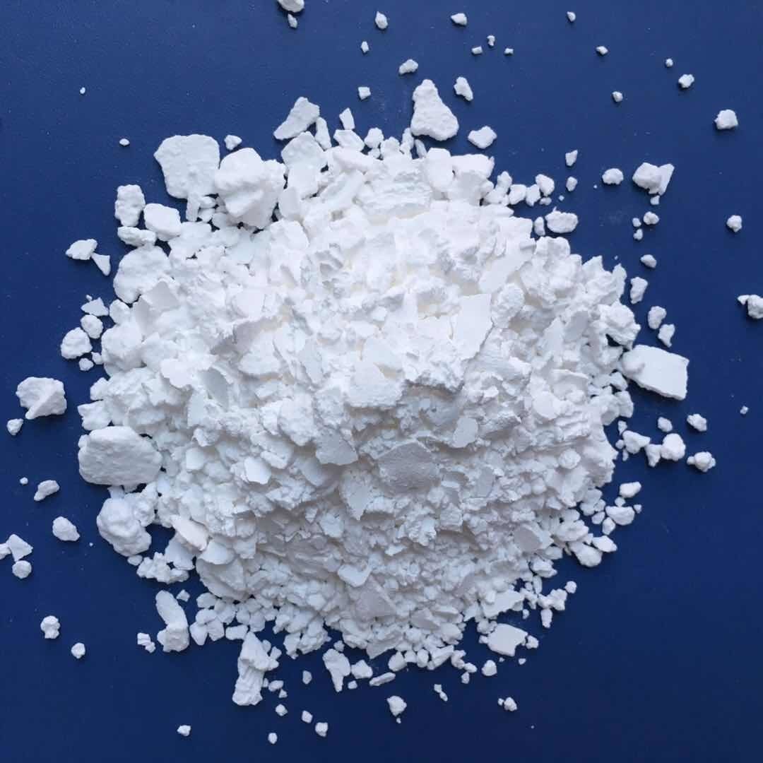 Calcium Chloride Flakes - Pure Calcium Dichloride, 5.5 Ph Level | High Effectiveness, Hygienically Processed, Stringently Tested, Advanced Technology