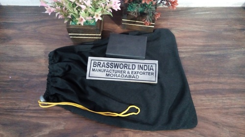 मखमली कीपसेक अंत्येष्टि कलश अंतिम संस्कार की आपूर्ति के साथ पीतल का ब्लैक बॉक्स