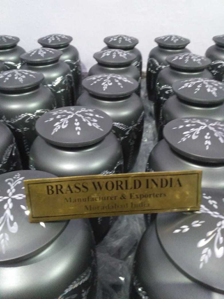 Brass Diamond Cut Full Size Black Full Size Cremation Urn