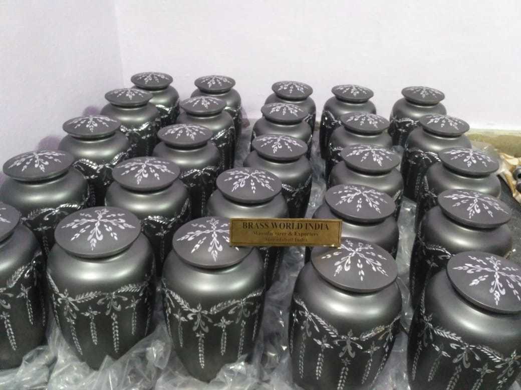 Brass Diamond Cut Full Size Black Full Size Cremation Urn
