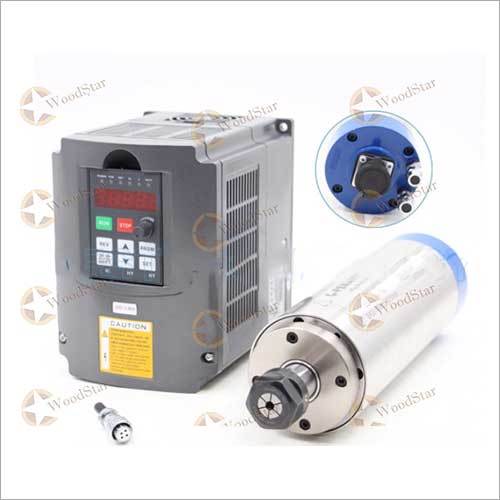 ब्लैक 2.2Kw सीएनसी वाटर Vfd कूल्ड स्पिंडल मोटर