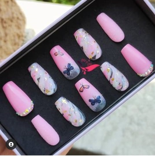 Artificial Designer Nails