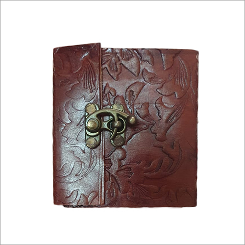 ब्राउन एम्बॉस्ड बिफोल्ड लेडीज़ वॉलेट