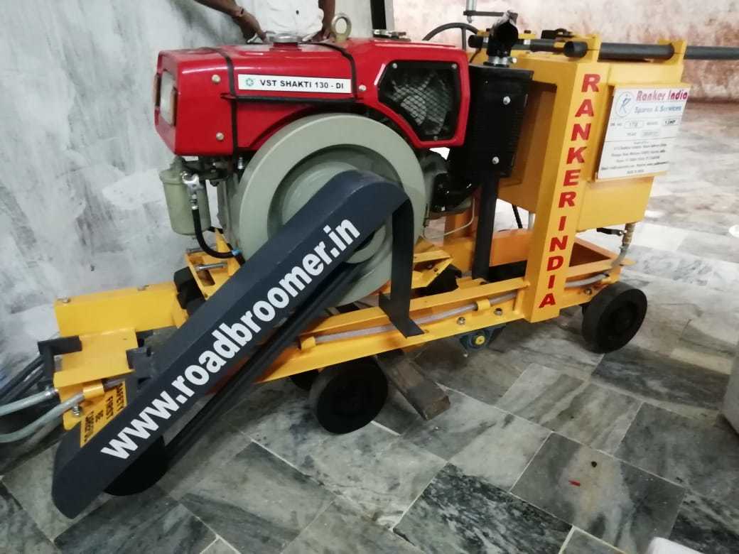 13hp Vst Shakti Road Cutter Bladeâ Size: 14 To 30 Inch Suitable
