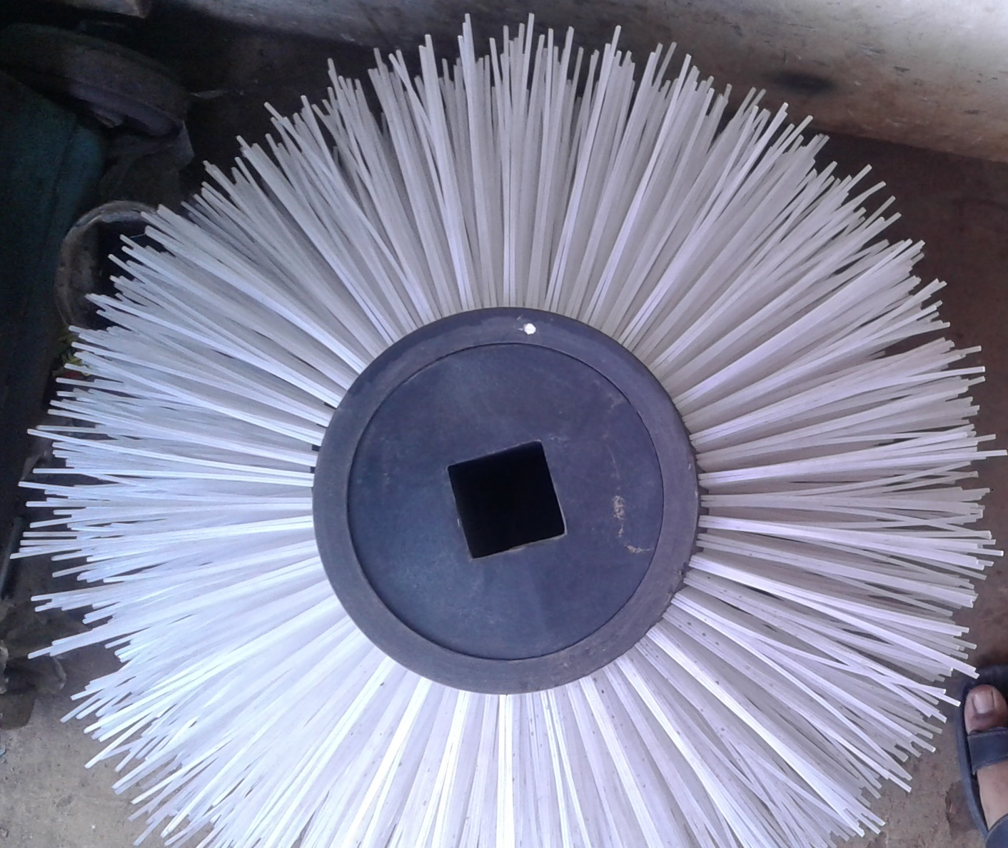 Nylon Wire Broomer Brush - High Density Polypropylene Various Diameters For Aggressive Cleaning Action