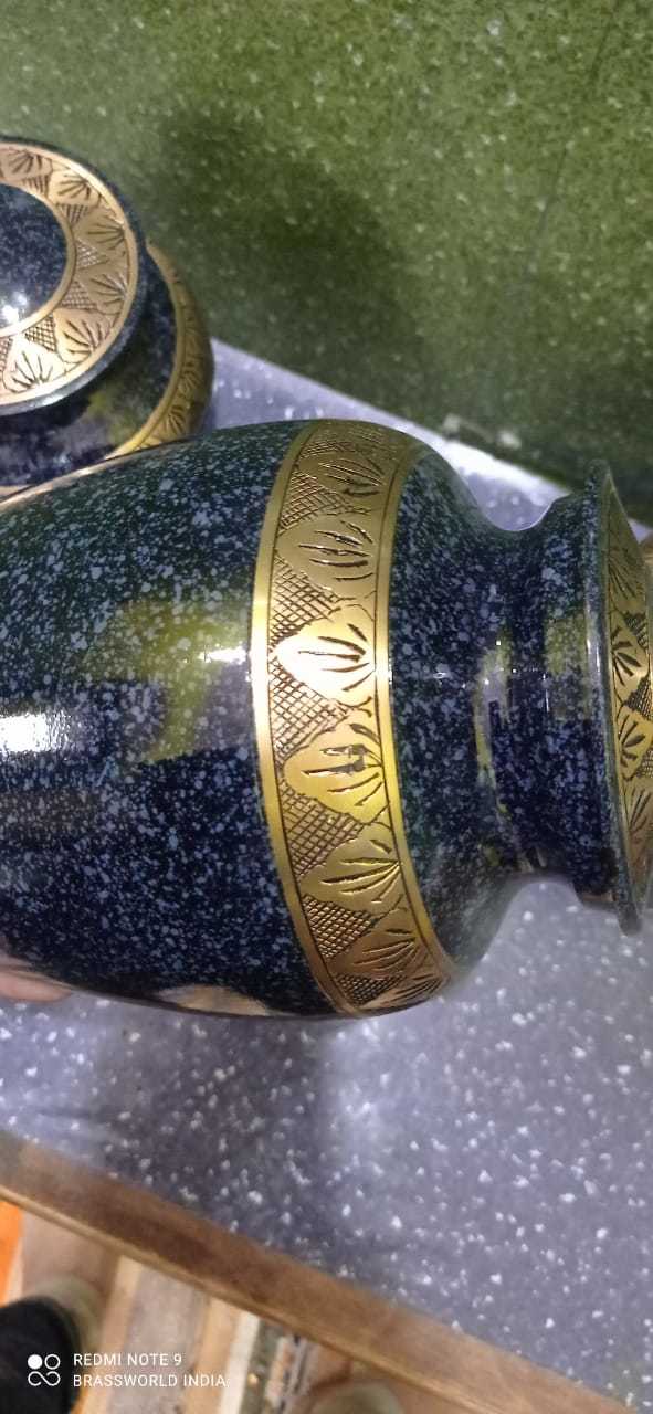 Brass Classic Cremation Urn Manufacturer