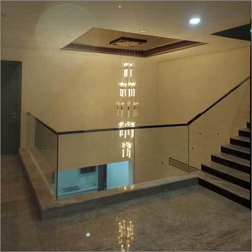 कांच की रेलिंग