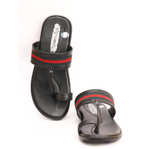 TPR पुरुषों की काली कोल्हापुरी स्लिपर लाल पट्टी के साथ