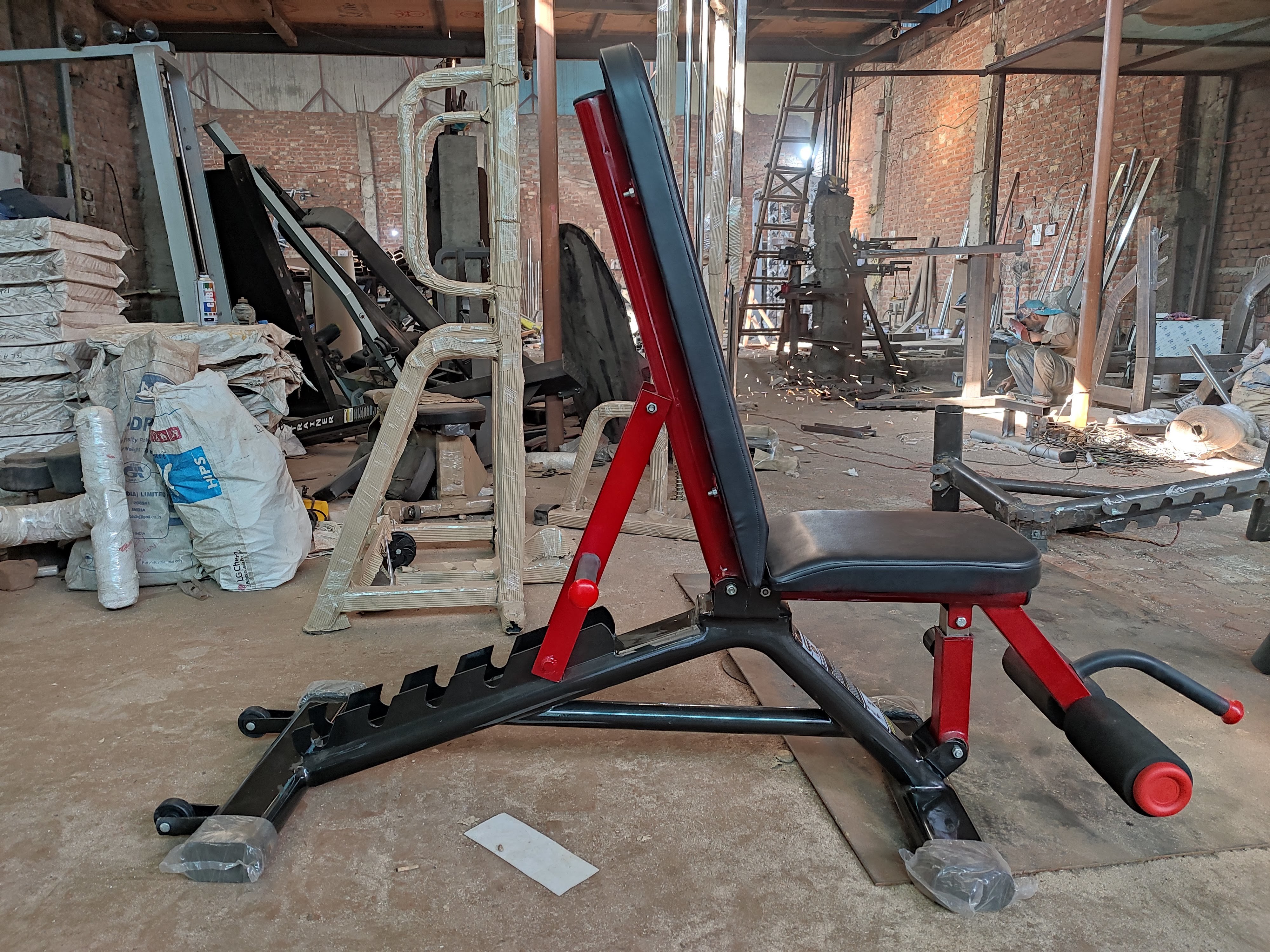 Adjustable Bench - 12 Gauge Rectangular/oval Tube, Generally Black Or Custom Color | Advanced Double Effect Welding, Soft Foam Seat For Comfort, Manual Adjustable For Commercial Abdominal Exercise