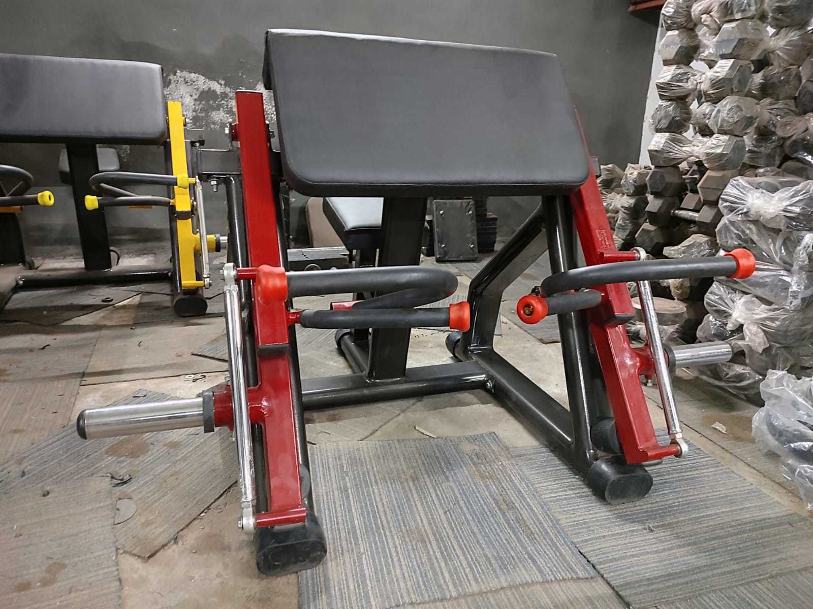 Preacher Curl Hammer Application: Endurance