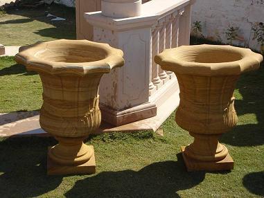 स्टोन ऑक्ट्रैंगल प्लांटर