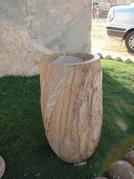 डिजाइनर रेनबो स्टोन प्लांटर