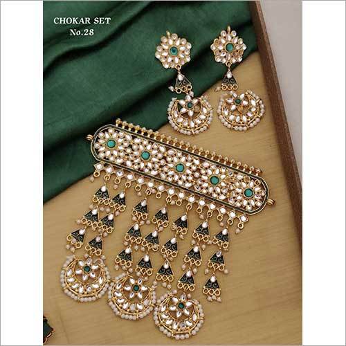 गिफ्ट लेडीज़ चोकर नेकलेस सेट