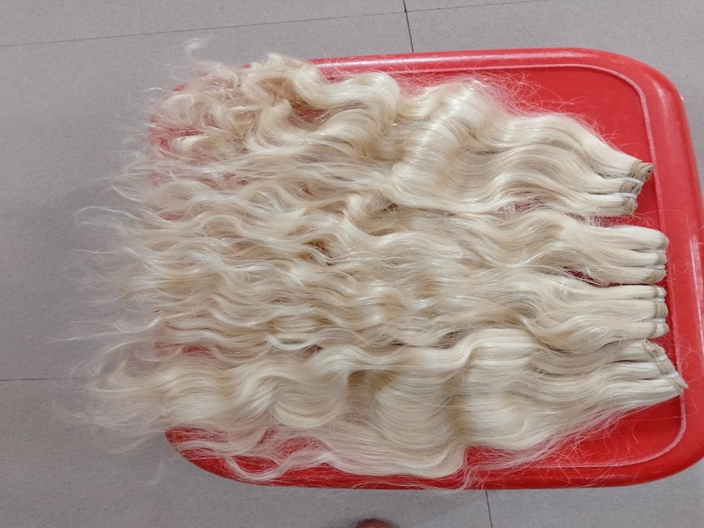 White Bulk Hair Application: Household
