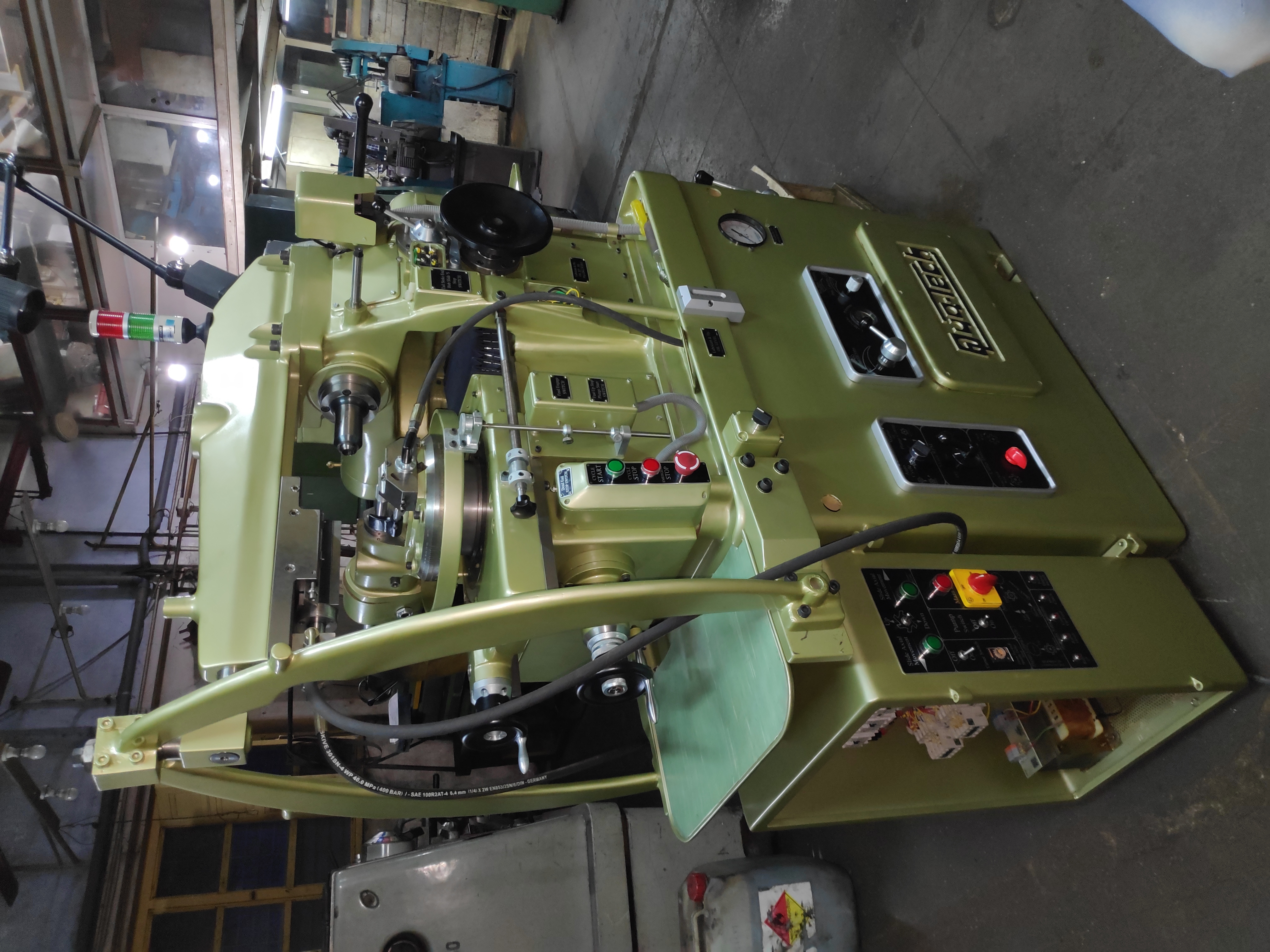Gear Hobbing Machine - Color: Green