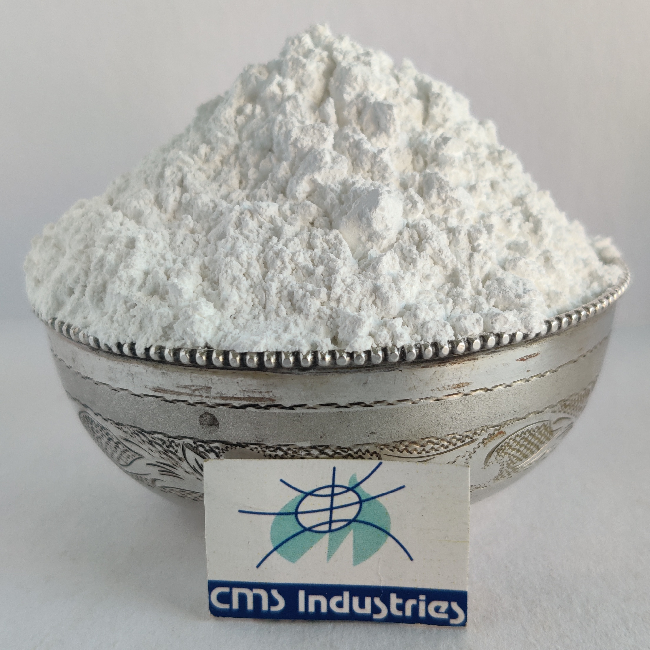 Hydrated Lime - Industrial Grade Powder | Calcium Hydroxide For Fertilizer, Water Treatment, And Food Applications