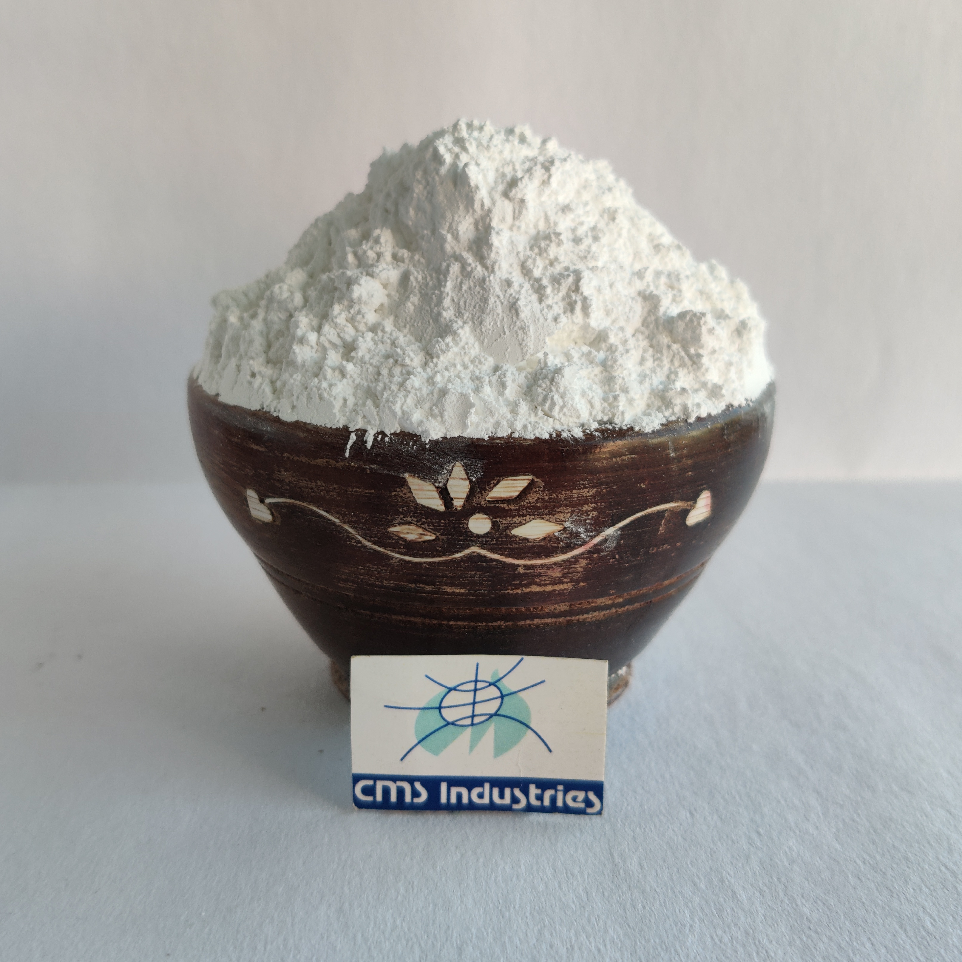 Hydrated Lime - Industrial Grade Powder | Calcium Hydroxide For Fertilizer, Water Treatment, And Food Applications