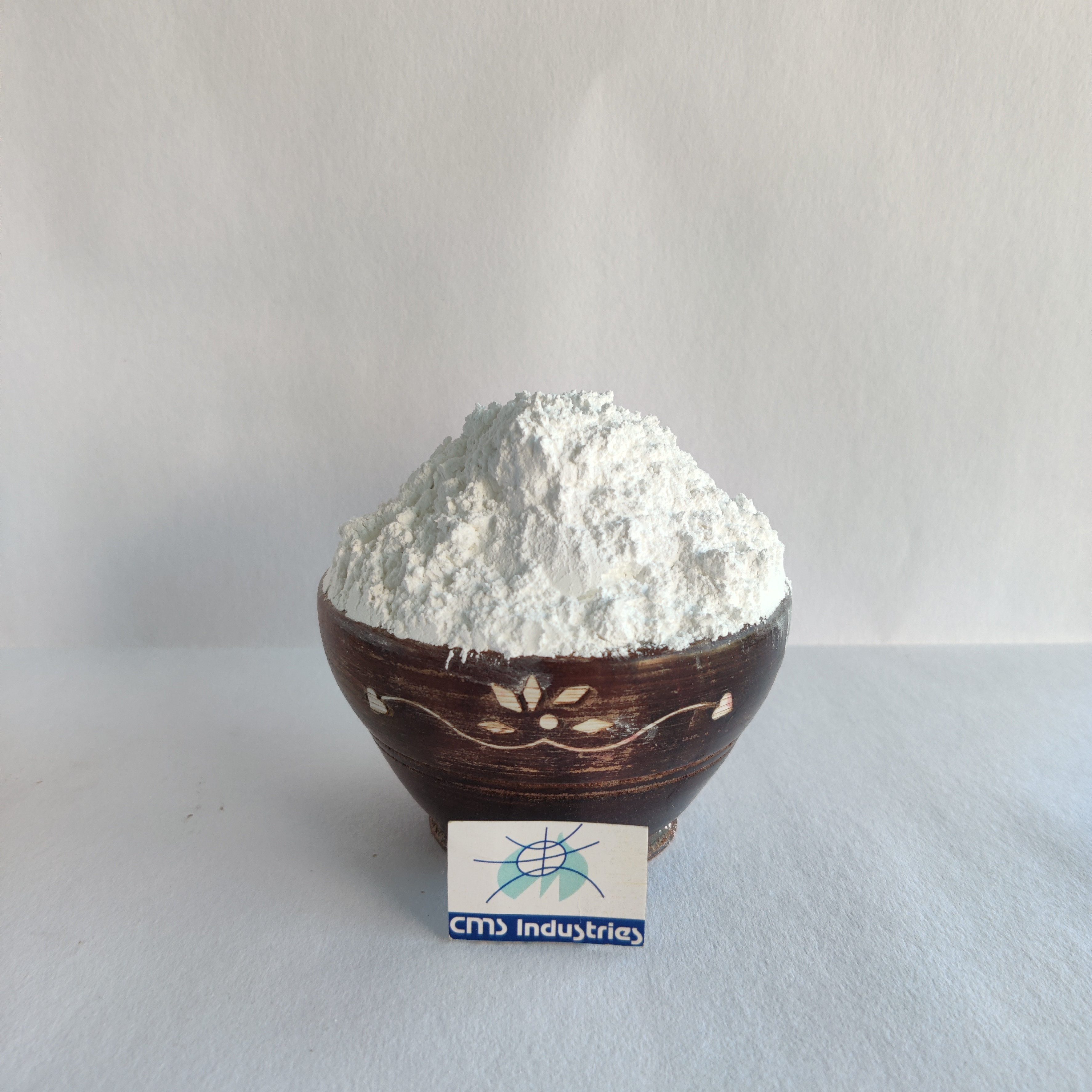 Hydrated Lime - Industrial Grade Powder | Calcium Hydroxide For Fertilizer, Water Treatment, And Food Applications
