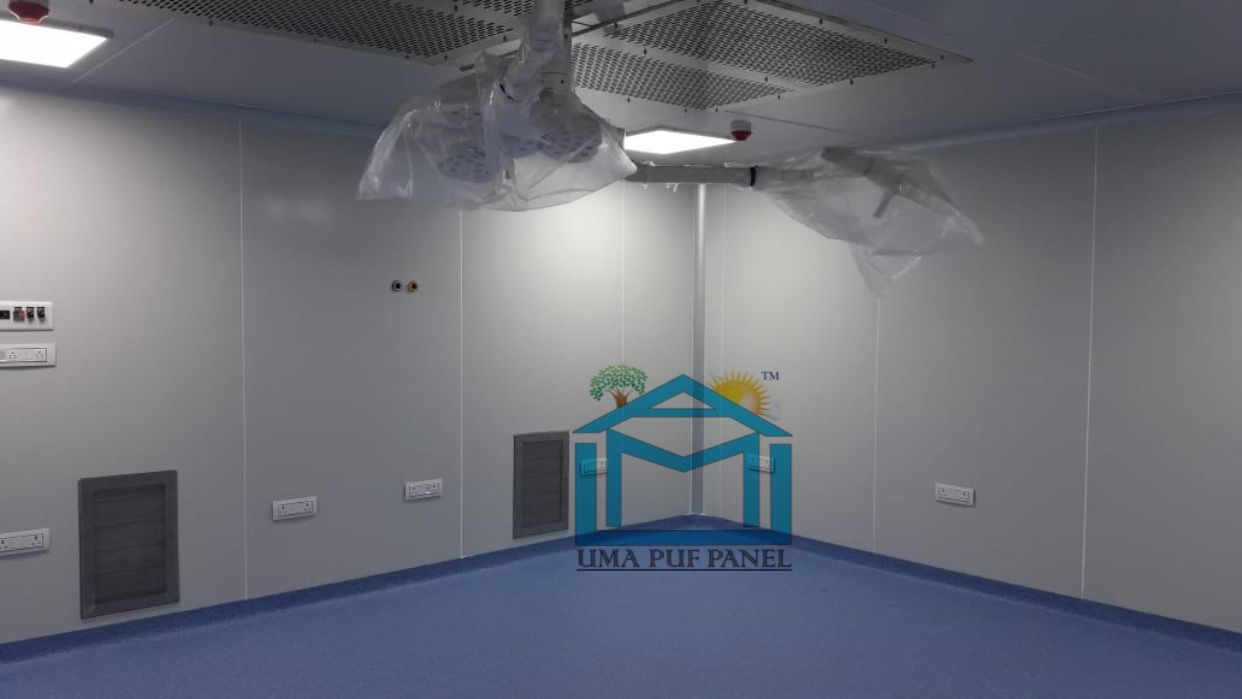 Operation Theater Room - Color: White