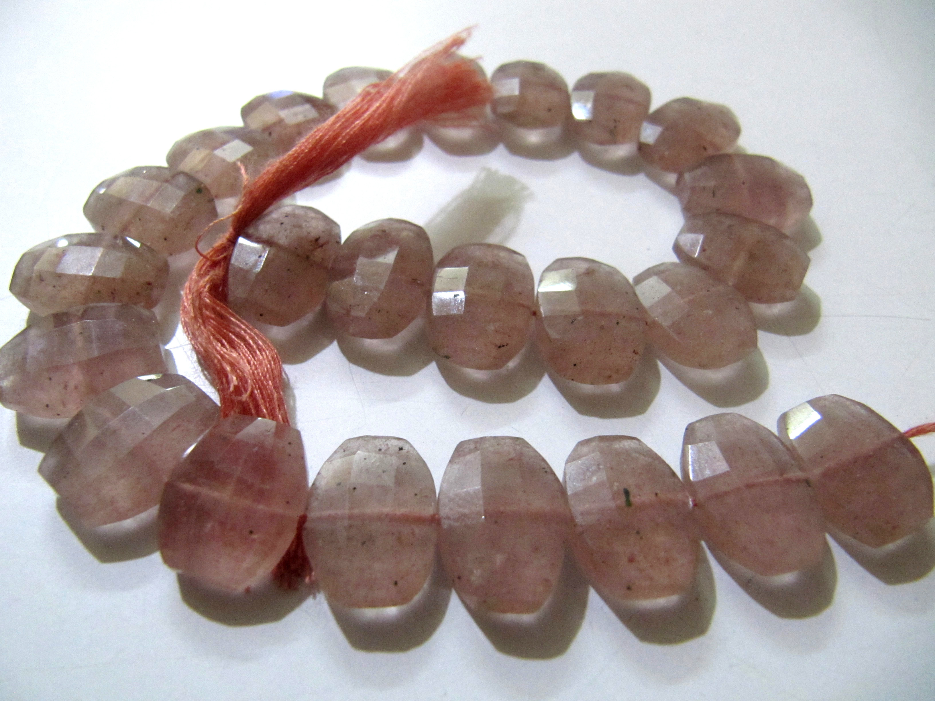 Natural Strawberry Quartz Oval Shape 10-14 Mm Beads