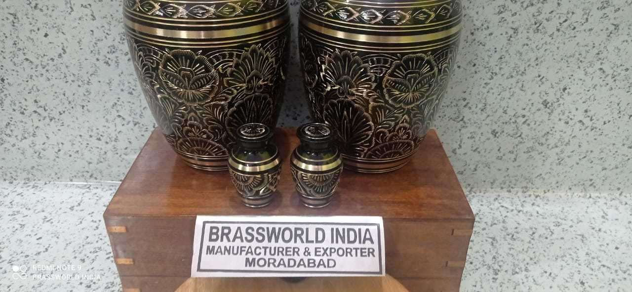 Pair Of Black Golden Full Engraved Cremation Urn Funeral Supplies