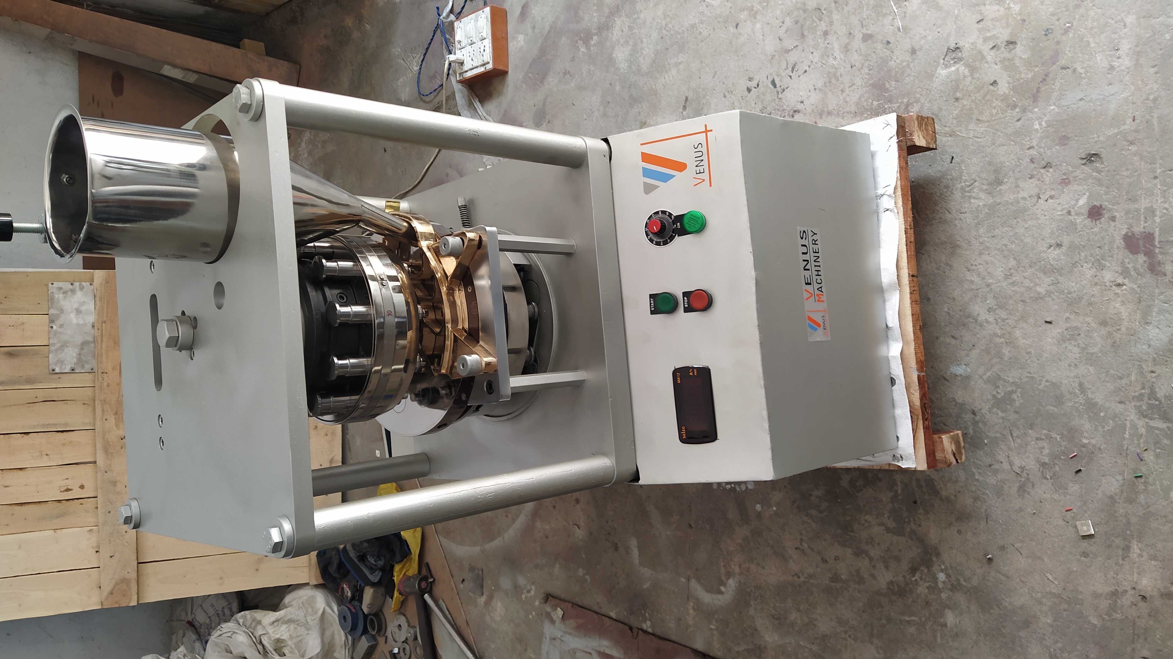Mini Rotary Tablet Press Capacity: 8000 To 16000 Pcs/min