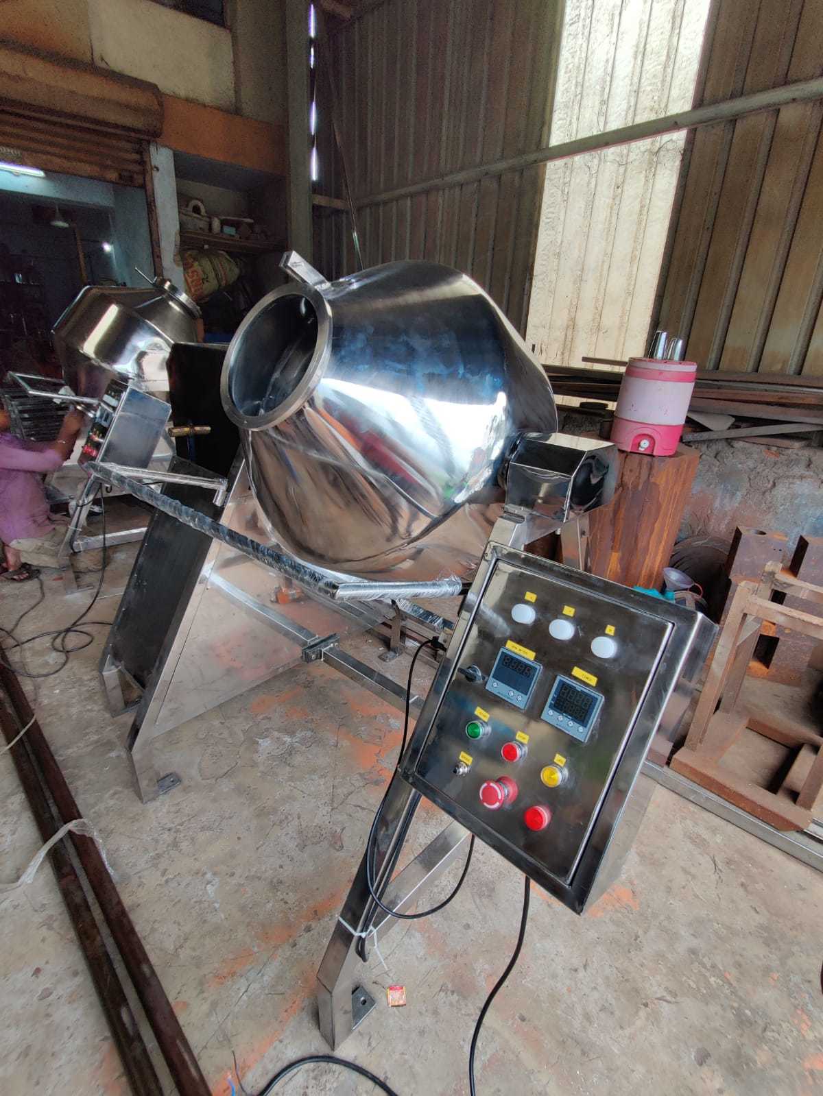Double Cone Blender Capacity: 50 To 500 Kg/hr