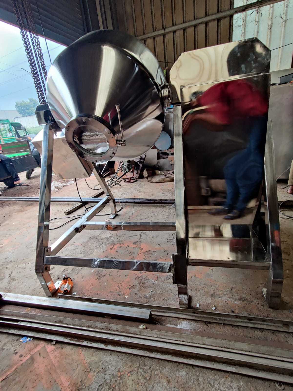 Double Cone Blender Capacity: 50 To 500 Kg/hr