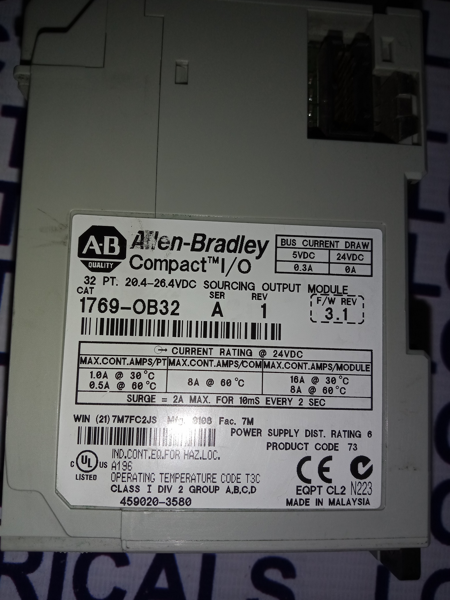 Allen Bradley Output Module 1769-0b32