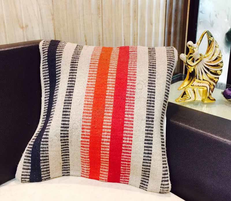 Customized Designer Wool Cushion And Pillows