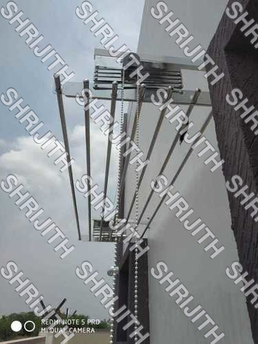 रामनाथपुरम में सिल्वर सीलिंग माउंटिंग हैंगर