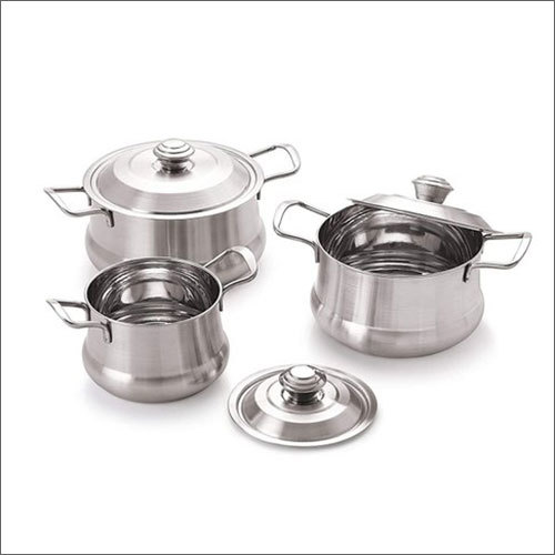 कुकवेल क्राउन स्टेनलेस स्टील सर्विंग बाउल साइज़: 2500ml