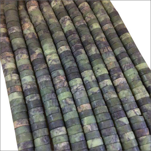 ग्रीन ब्लैक हेइशी कीमती मोती