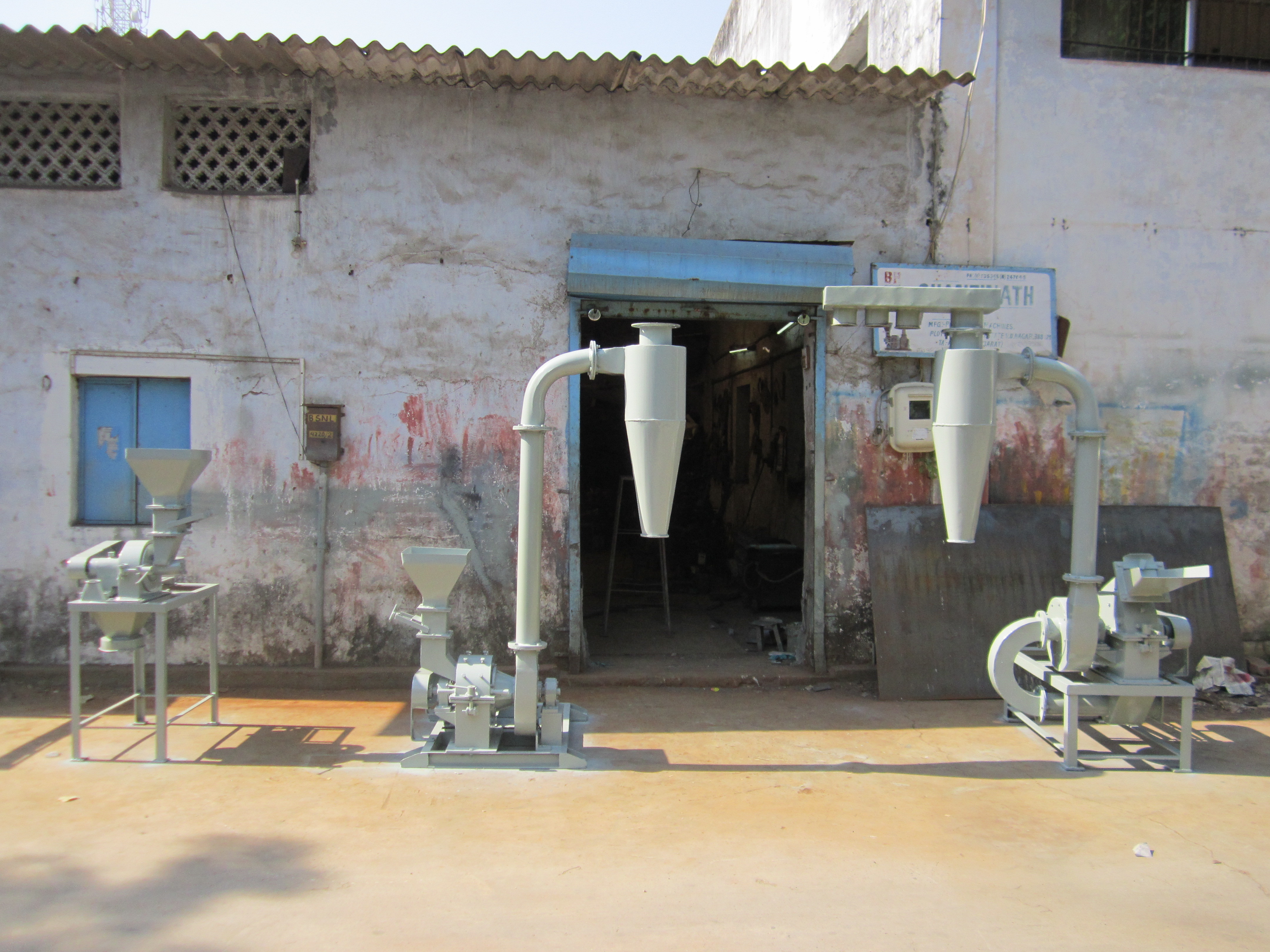 Blue Chilli Grinding Pulverizing Plant