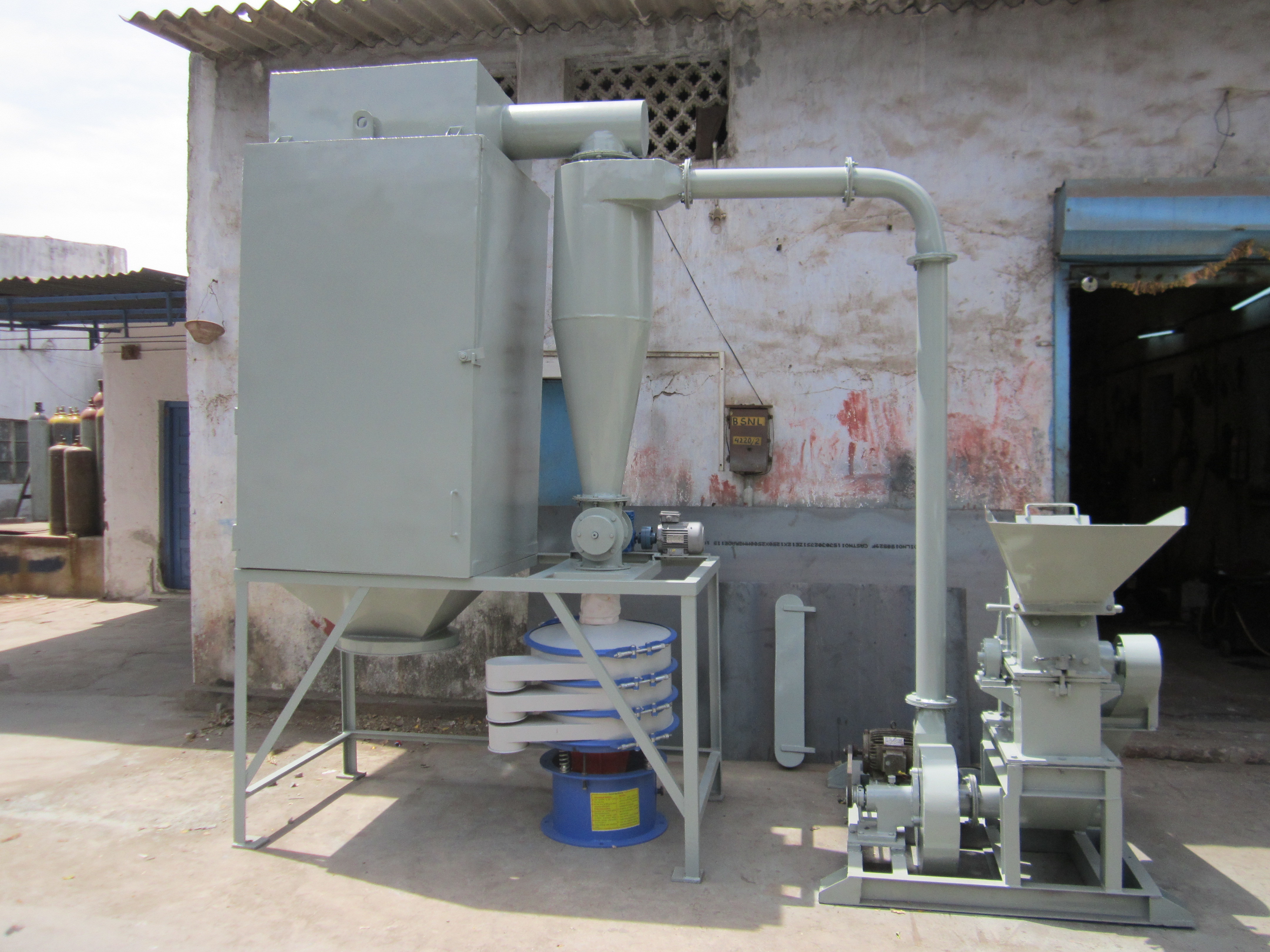 Blue Chilli Grinding Pulverizing Plant