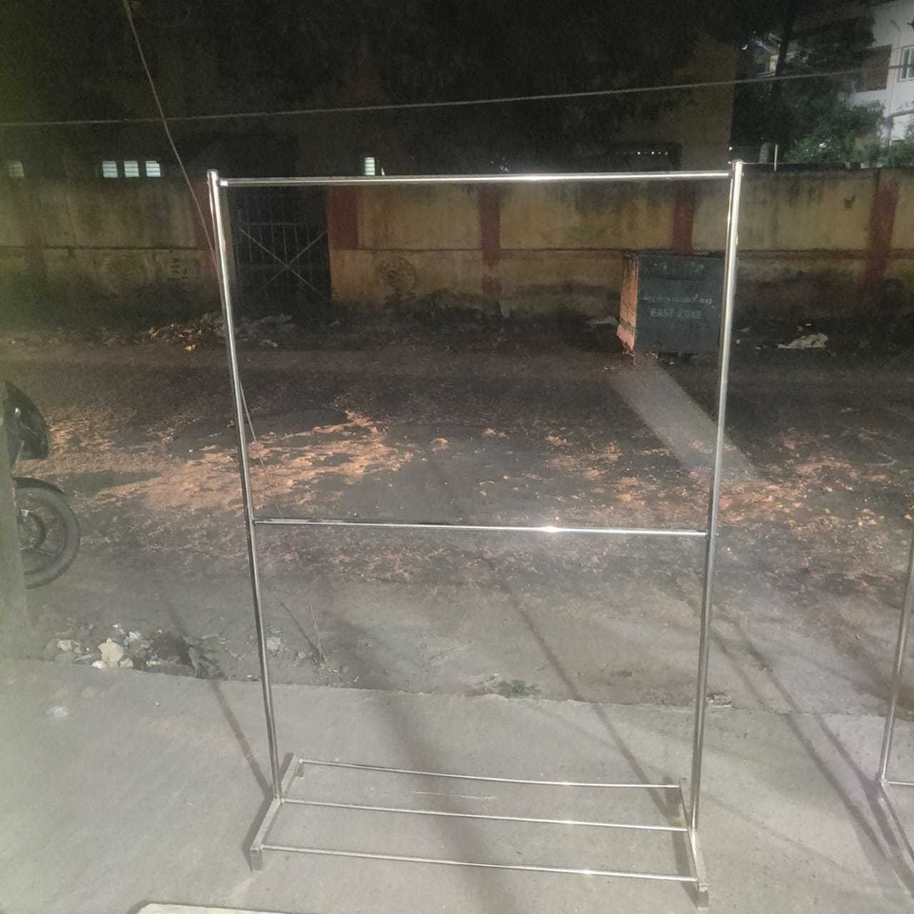 Silver Display Floor Stand Hanger Manufacturing In Coimbatore