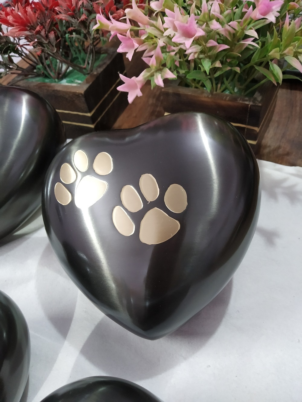 Brass Gloden Pet Paw Printed Heart Cremation Urn Funeral Supplies