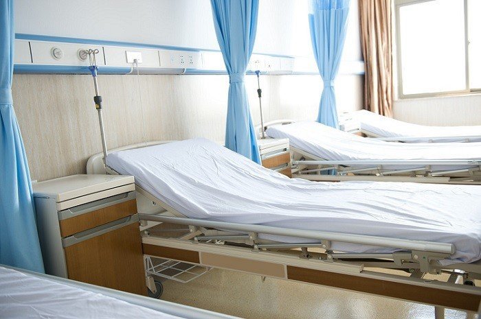 Assorted Plain Hospital Bed Sheet Polyester Fabric, Gsm: 180