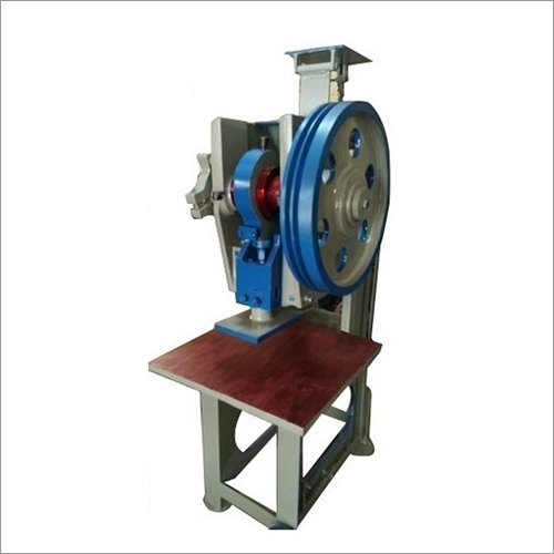 Automatic Slipper Making Machine Capacity: 3-5 Pcs/Min