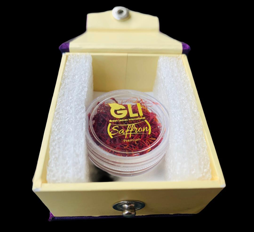 Kashmiri Saffron Threads - Grade A, 98% Purity, 1g To 500g Pack Sizes | Organic, Deep Color, Natural Aroma, Hygienically Processed, Multi-use For Food, Spa, And Perfumes