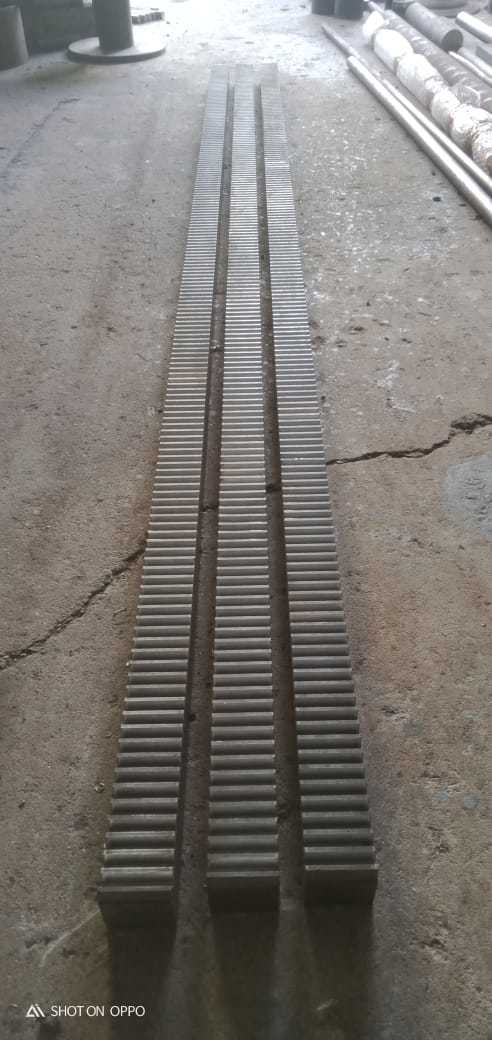 Gear Rack - Ms Bright Bar, Length Up To 3000mm, Spur Or Helical Teeth Profile, Standard Design