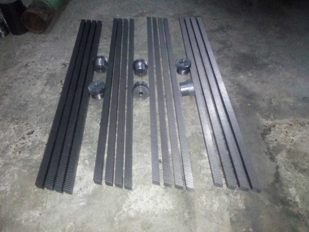 Gear Rack - Ms Bright Bar, Length Up To 3000mm, Spur Or Helical Teeth Profile, Standard Design