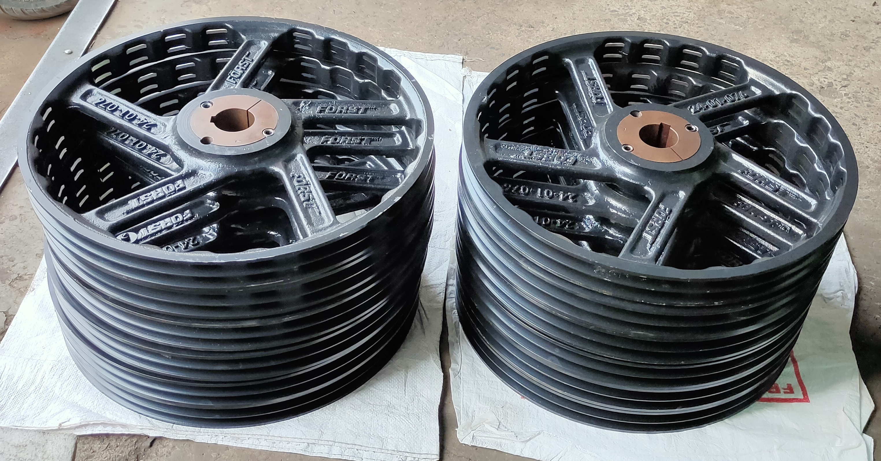 Cast Iron V Belt Pulley - 70mm To 2000mm Outer Diameter, Multi Section Compatibility From A To E And Spz To Spc