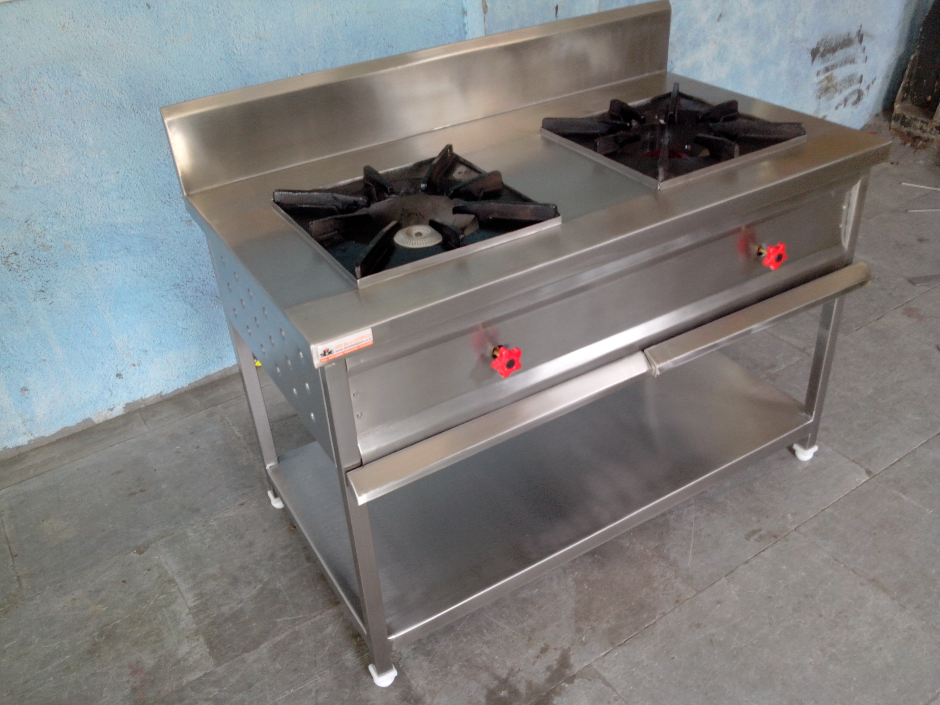Manual Three Burner Gas Cooking Range