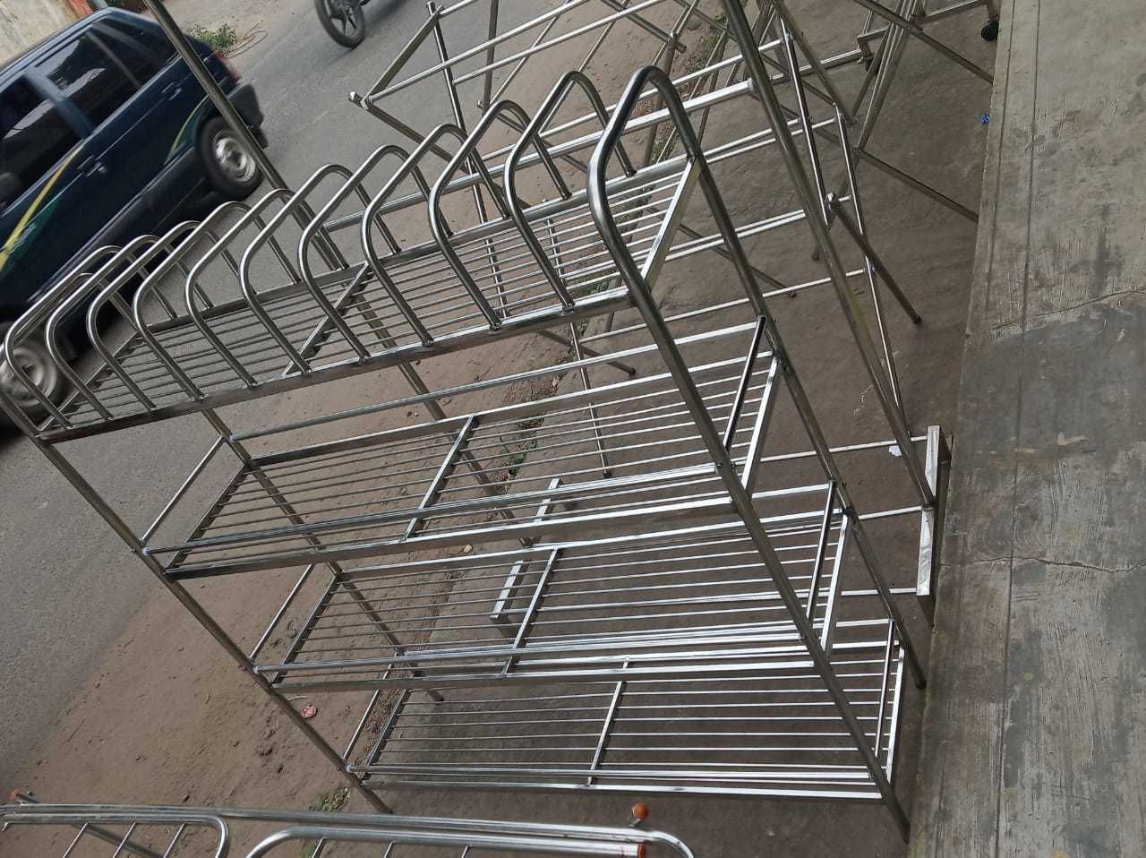 Silver Hangers Stand In Erode