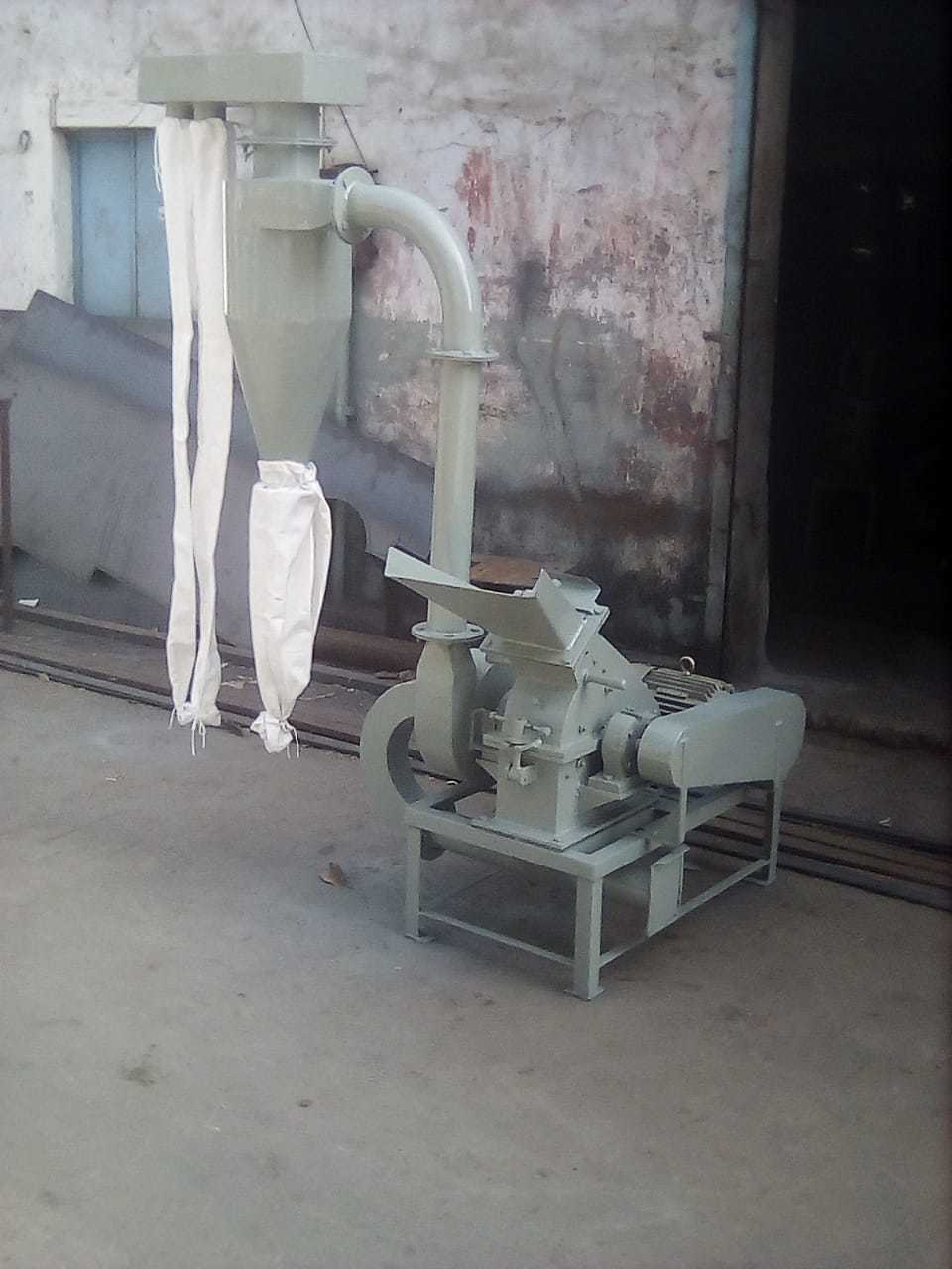 Impact Pulverizer - Blue, Semi Automatic, Electric Power Source | Ideal For Fine Pulverizing Turmeric, Ayurvedic Herbs, And Minerals