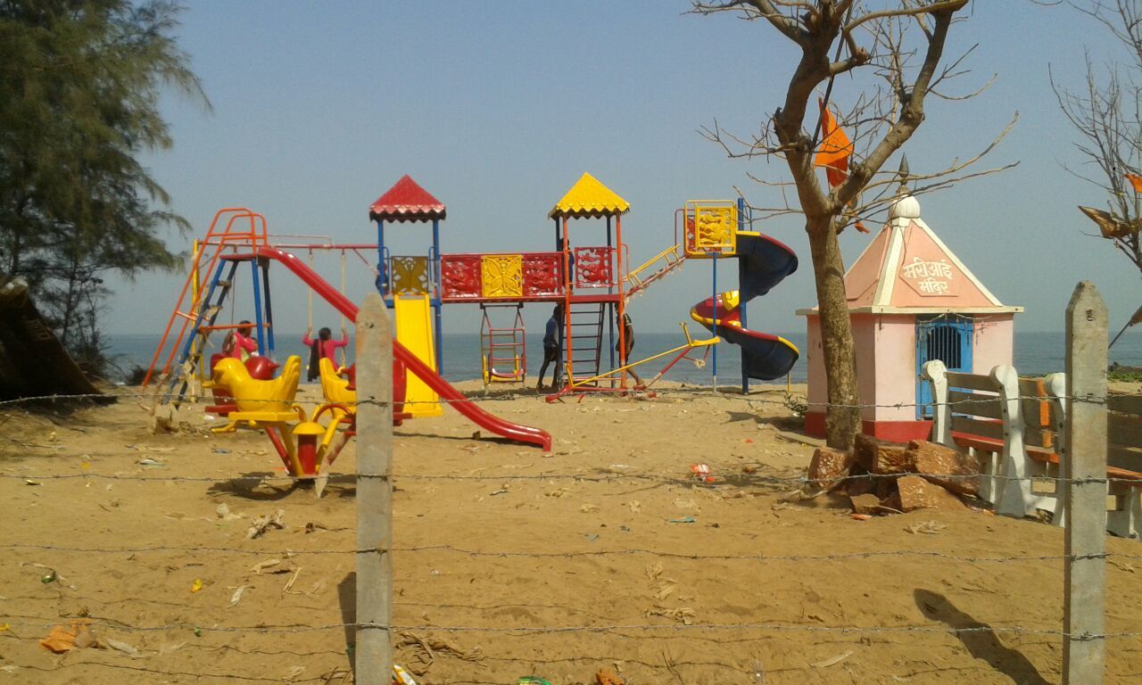 P-1g Multi Platform Outdoor Playground Equipment
