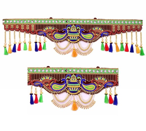 सुंदर मोतियों के रंग के संयोजन (3 फीट) के साथ कॉटन लेस डोर हैंडिंग के लिए सुंदर मोर प्रवेश तोरण