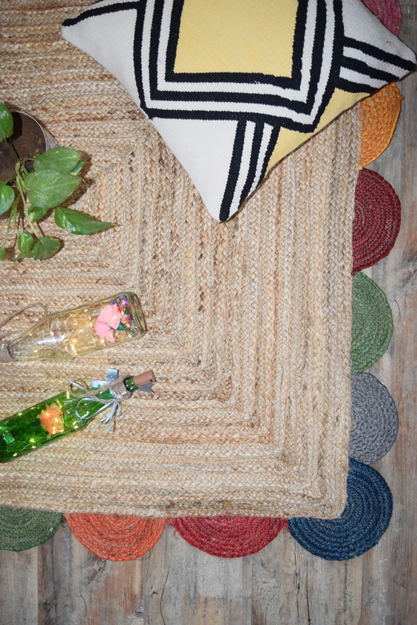 Natural Jute Scallop Floor Rug