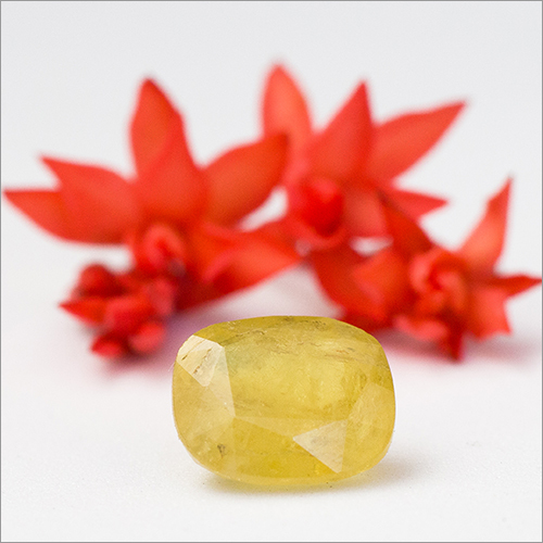 Yellow Pukhraj Gemstone